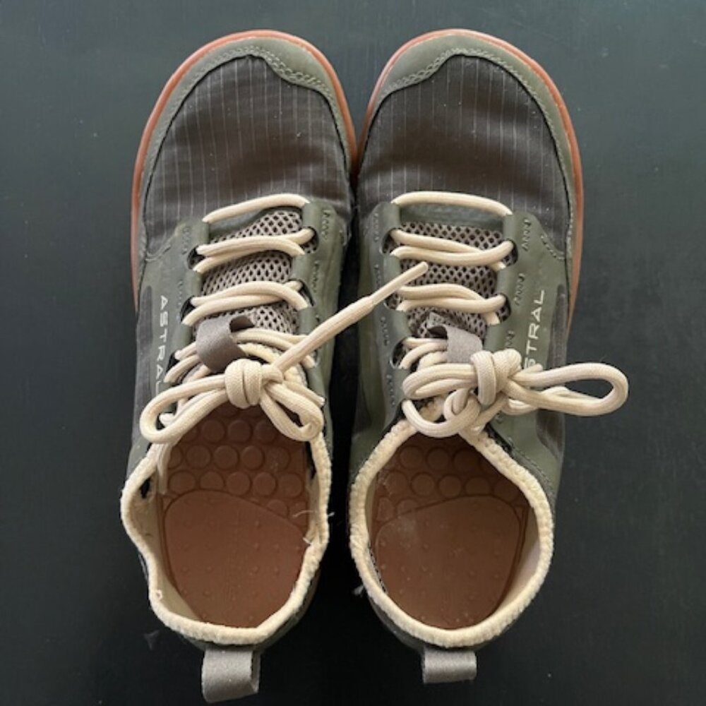Astral Loyak Water Shoes Size 6 Olive Green